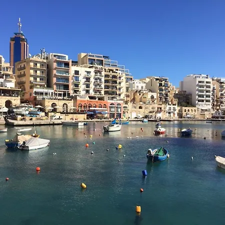 Penthouse - - Terrace & Sea View Appartement *