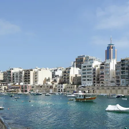 Penthouse - - Terrace & Sea View