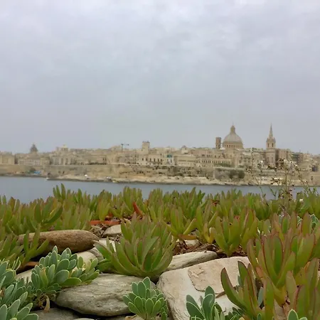 Apartment Penthouse - - Terrace & Sea View Saint Julian's