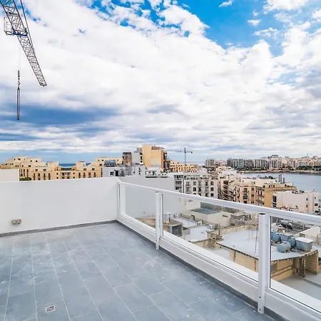 Penthouse - - Terrace & Sea View Apartment *